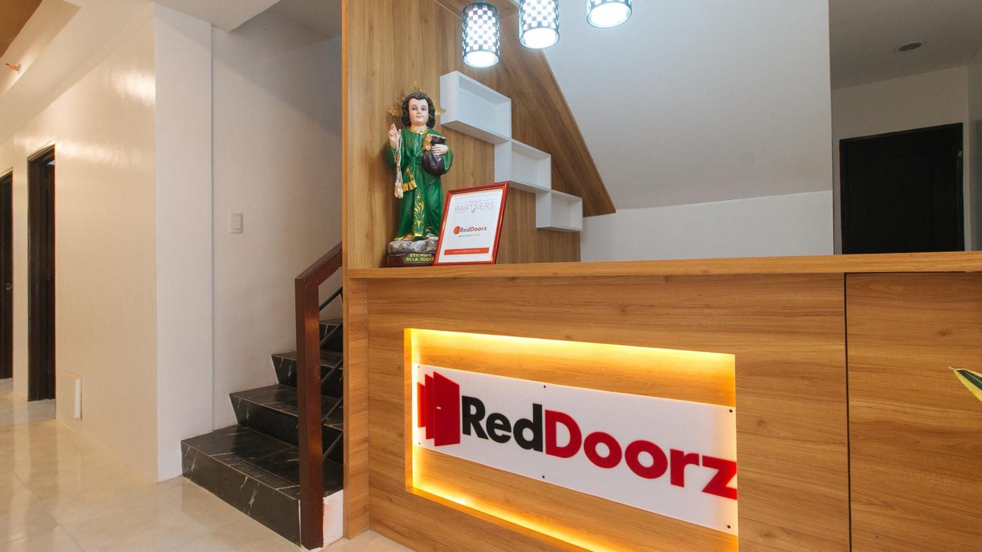 Reddoorz Near Ust Sampaloc Manila 호텔 외부 사진